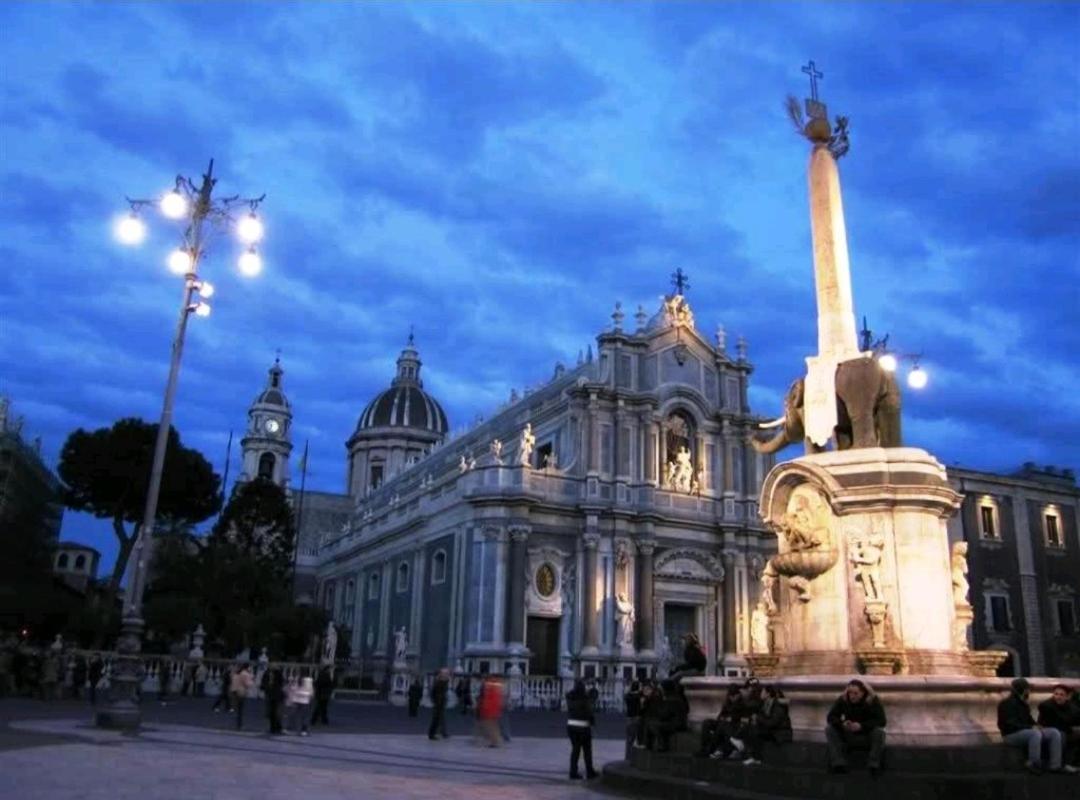 Appartamento Catania Centro Exterior foto
